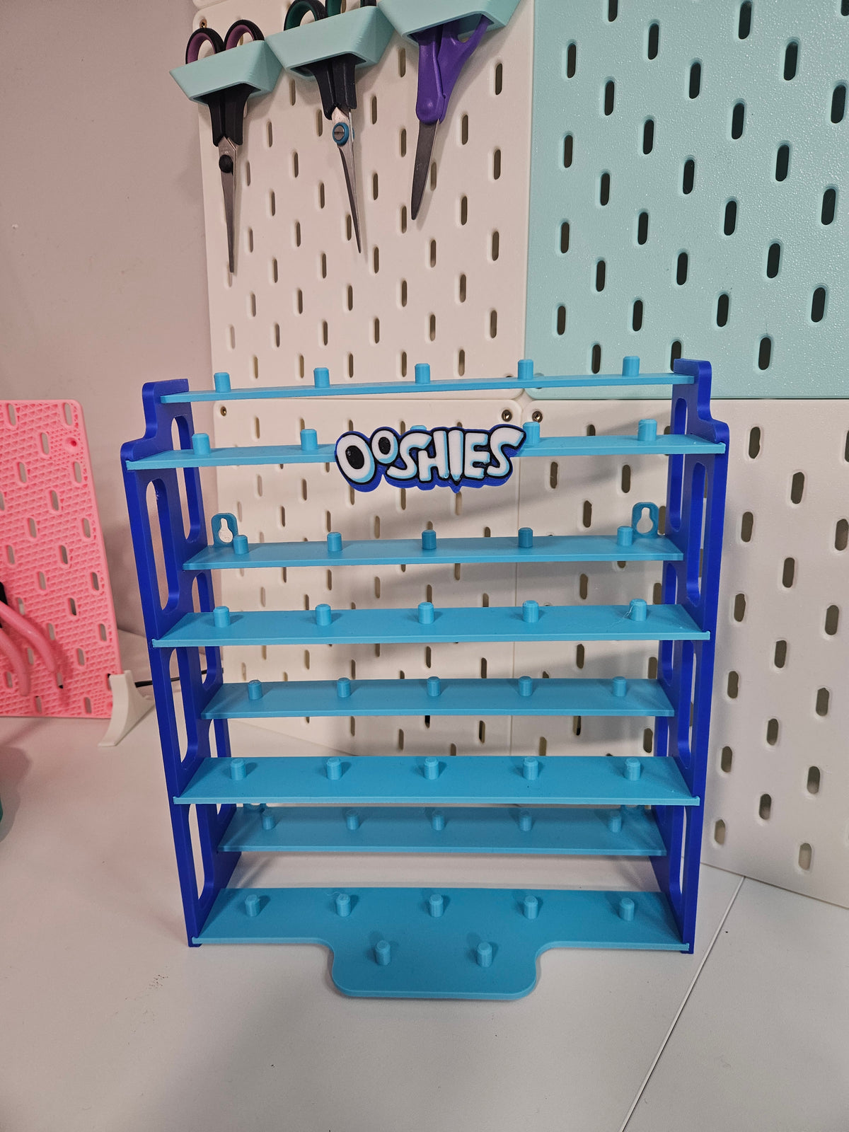 3D Ossie collectables Stand